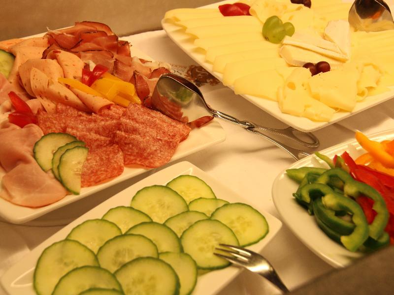 Hostel & Guesthouse Kaiser 23 Виена Екстериор снимка