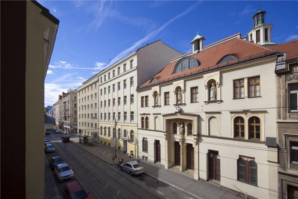 Hostel & Guesthouse Kaiser 23 Виена Екстериор снимка